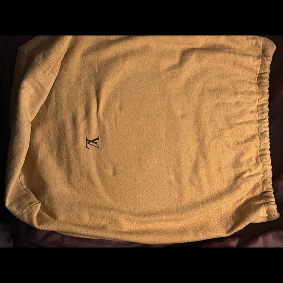 LV bucket bag 100% original - Picture 11 of 16